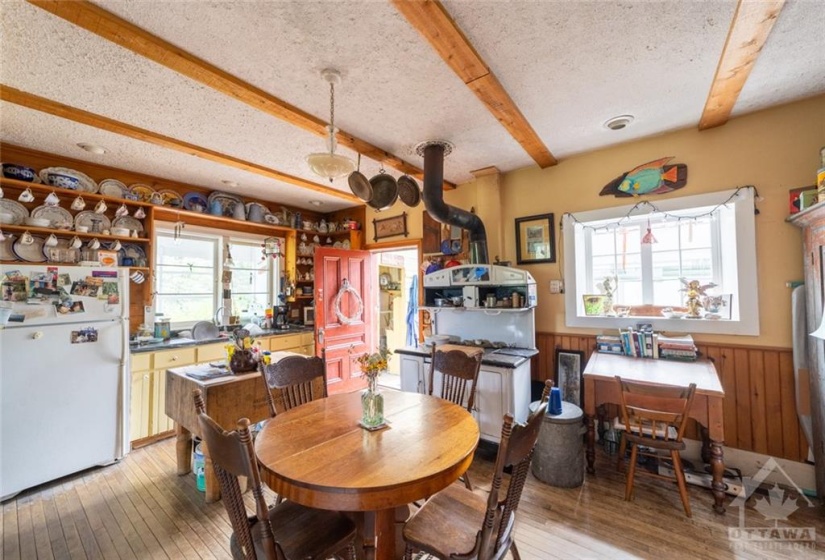 The kitchen & dining area has seen over a century of family life!