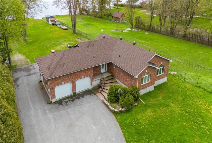 !800 sq.ft. riverfront bungalow on the St Lawrence River just east of the Village of Lancaster with access to some of the best fishing in Eastern Ontario