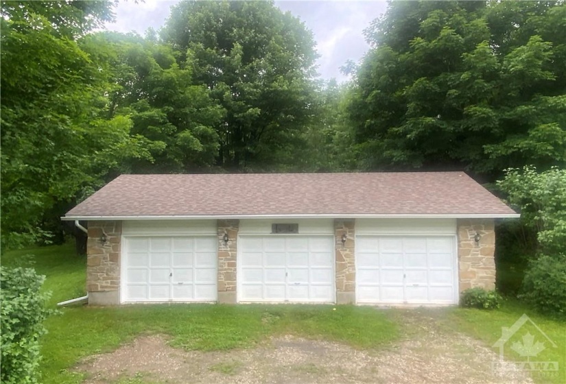 Three car detached garage