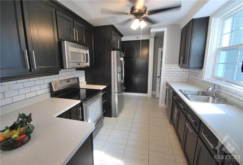 Beautiful kitchen with classic subway tile