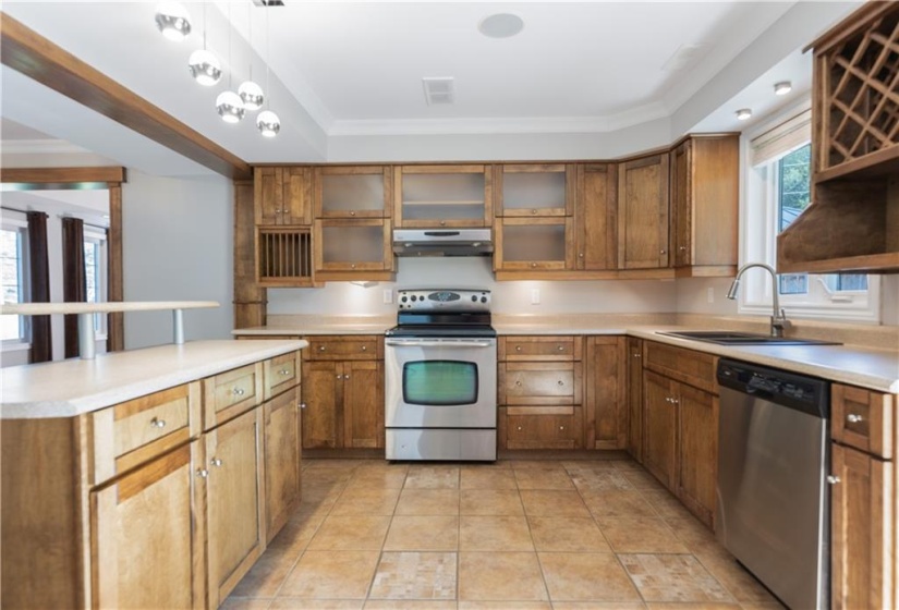 Kitchen with Maple cabinets