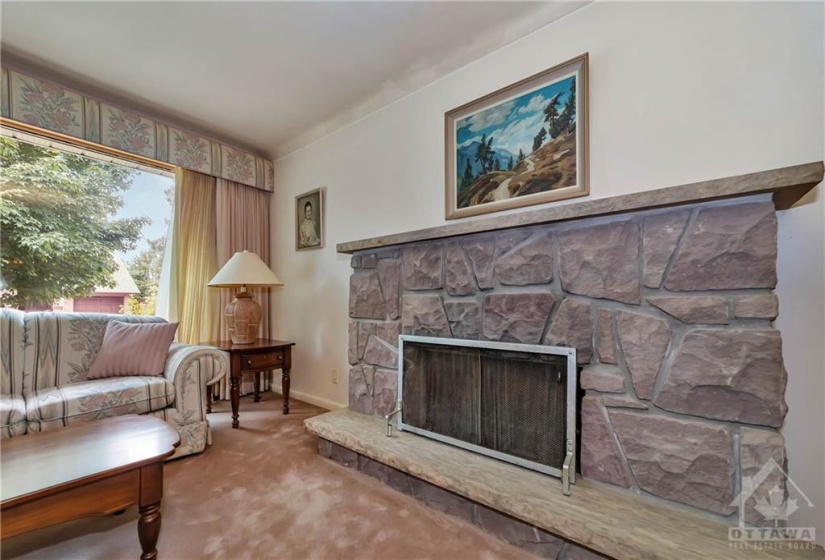 Wood burning fireplace with stones from the locate forest.