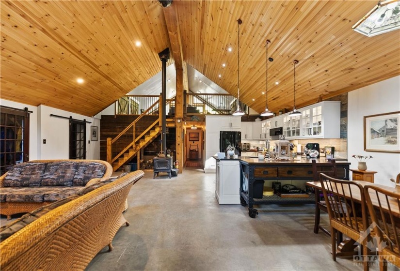 High ceilings, open concept