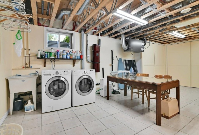 Utility Room/Laundry Room