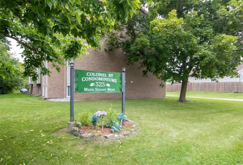 Main St sign