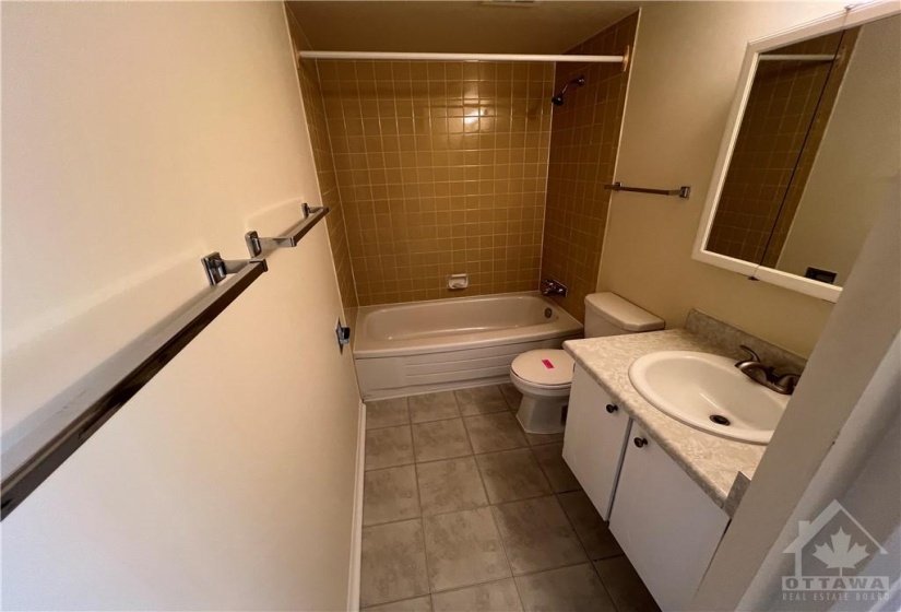 2nd Full Bathroom