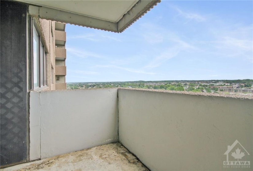 Balcony off of dining room