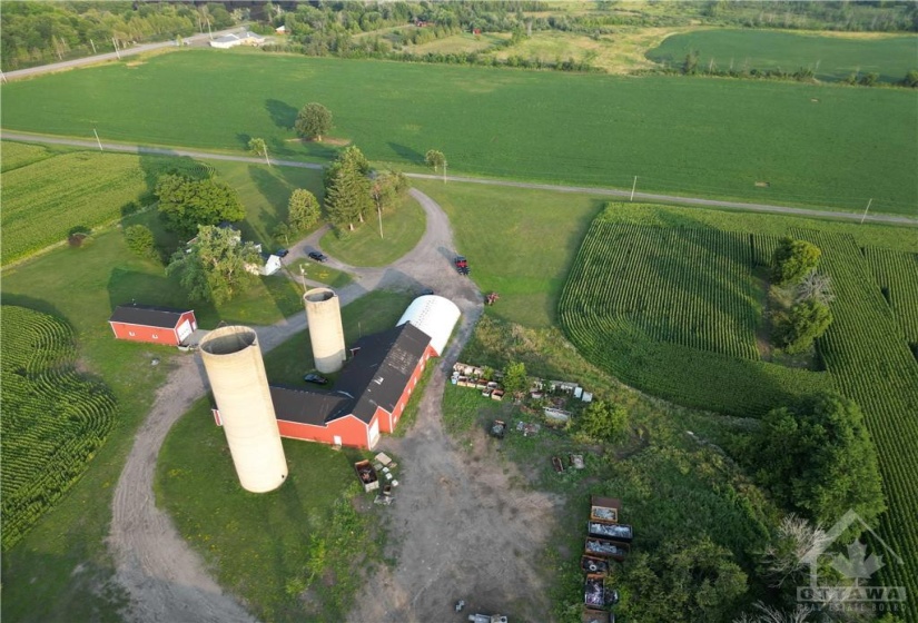 104 ft silo is a landmark!!