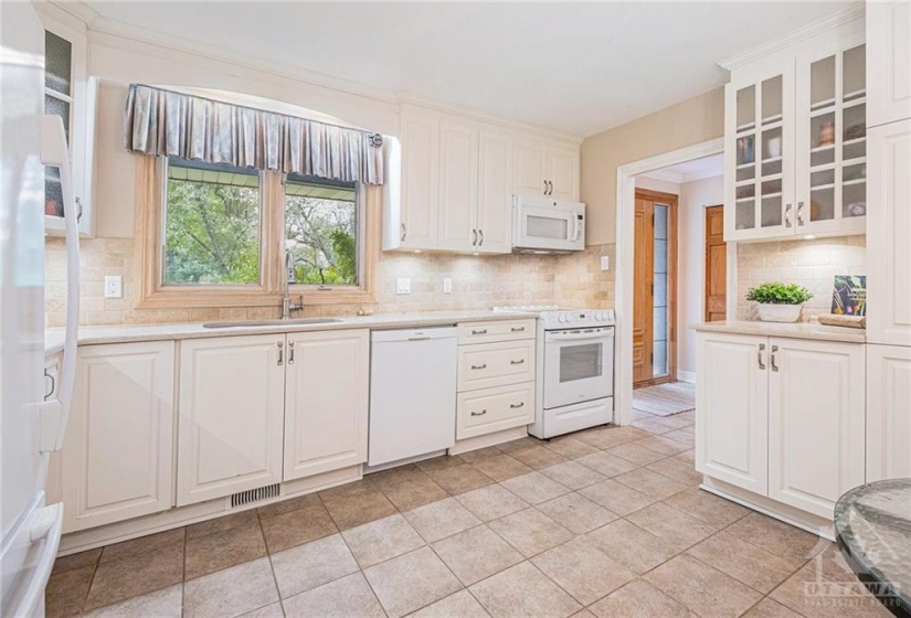 Renovated kitchen with timeless and classic design choices