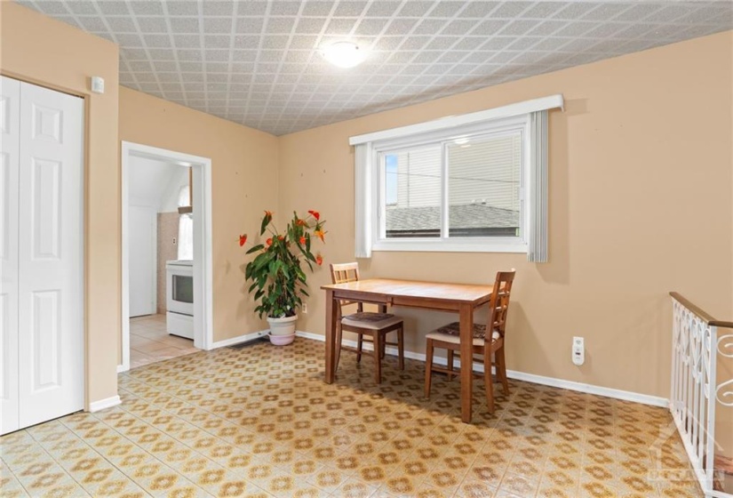 Eating area off kitchen.